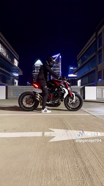 3 Piston Engine Sound on MV Agusta Dragster Motorcycle Art