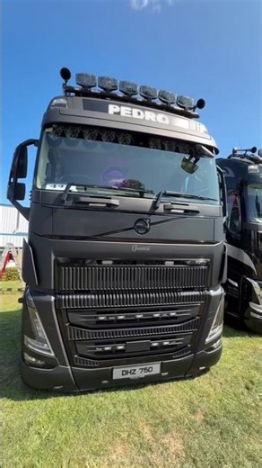 American Power vs European Precision – Peterbilt vs Volvo #malayalam #truck #truedialogue #facts