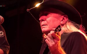 德州布鲁斯代表人物 Johnny Winter - Still Alive And Well -LIVE