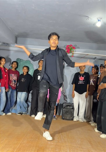 Gaurav's Bankı Chari Dance Performance