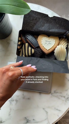 Monogrammed lighter and custom cookies.. I cannot #parishotel #lameridianhotel Eberjey TRESemmé
