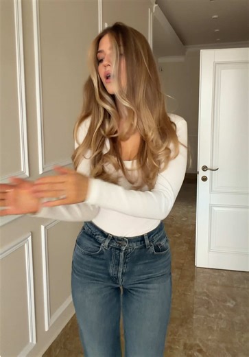 Відео користувача dasha🤍 (@dasha__shamarina) на тему «Purple And Blue Hair»