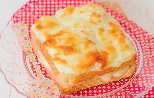 Sándwich Croque Monsieur con bechamel (receta tradicional) - PequeRecetas