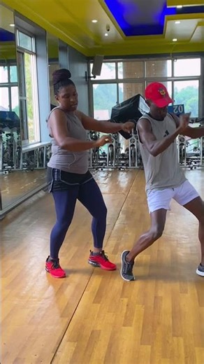 Let me be (amapiano version) blazing on this one #letmebe #amapiano #danceworkout #dance #zumba