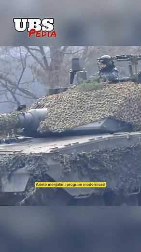 🚜 C1 Ariete | Tank Italia yang Elegan tapi Rapuh C1 Ariete adalah kebanggaan industri pertahanan Italia — sebuah tank tempur utama yang lahir dari ambisi untuk mandiri di bidang militer. Dirancang oleh konsorsium Iveco dan OTO Melara pada akhir 1980-an, Ariete hadir sebagai jawaban Italia terhadap Leopard 2 dan M1 Abrams. Desainnya ramping, elegan, dan sepenuhnya buatan dalam negeri, mencerminkan filosofi teknik Italia yang mengutamakan efisiensi dan mobilitas. Dipersenjatai meriam smoothbore 1