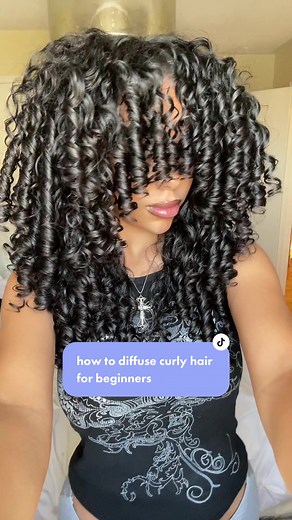 How to Diffuse Curly Hair for Beginners