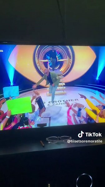 Congratulations to #makhekhebbmzansi for second runner #bbmzansiseason4 #bbmzansihousemates #siyamosha #bigbrothermzansiseason4