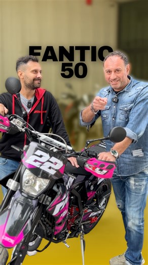 Fantic 50 Performance🔥⬇️ Un grazie alla nostra cara Elisa da Sarteano❤️🏍️ 📍Via Giuseppe Sacconi 1, Perugia 📹 Marketing > IG: @lorenzoragni___ @matteofranceschetti__ #riccimoto #concessionario #concessionariomoto #moto #concessionariomotoperugia #concessionaria #motousate #fantic #50cc #fantic50performance | Ricci Moto