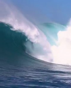 This just in: The water angle of Billy Kemper’s wave at Jaws yesterday is just insane 🤯 🎥: Marc Chambers Media | WSL Big Wave