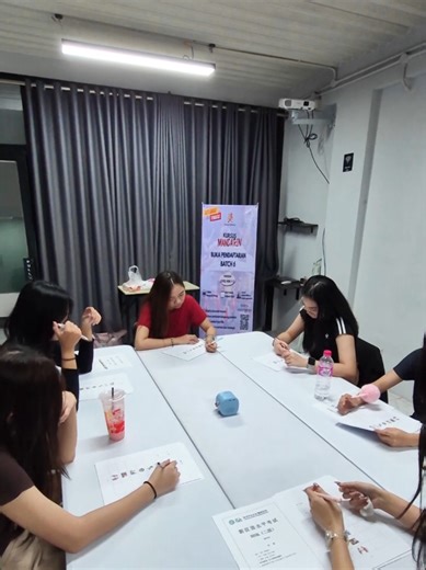 Simulasi test HSK 2! 所有考生都通过了。 Ready HSK 3 👌 #mandarinmeinaduo #kursusmandarinmanado #lesmandarinmanado #manado #kotamanado