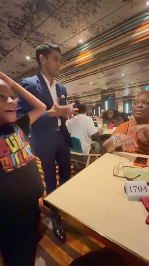 Impossible close up magic in carnival cruise line write celebrity Magician Manoj #celebritymagician