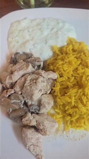 Baked chicken Bowl!#شيش_طاووق #bakedchickenrecipe #healthydinnerideas #chicken #rice #tzatzikisauce