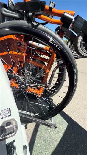 POV: Deine E-Klasse öffnet die Tür & verlädt den Rollstuhl – vollautomatisch! 🤯