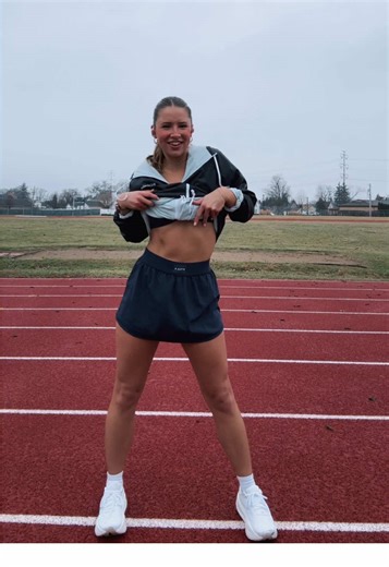 only worried ‘bout the gainsss😮‍💨 #proteinshake #healthylifestyle #fitnessjourney #runnergirl #musclerecovery