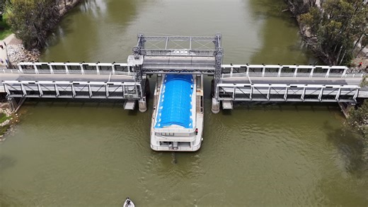 This Week's bridge lift for the Australian Star. If you like videos like these and want to support their production, you can! Subscribe to thebridgenews.com.au, and for about the price of a coffee a month, you can help grow our original content production! | The Koondrook and Barham Bridge Newspaper