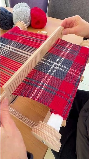 Weaving a Tartan Scarf on a TabbyandTweed Rigid Heddle Loom #weaving #loomweaving #handmade #scarf