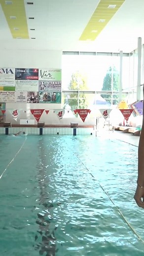 💦 Do akce Plave celé Česko se letos zapojil také Nový Jičín. Podpořit kampaň, která má za cíl motivovat veřejnost k této zdravé pohybové aktivitě, mohl kdokoliv. Děti plavaly padesát metrů, dospělí dvojnásobek. 🤿 Více na: polar.cz/z/oaeqdm | Televize POLAR