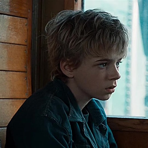 Fanny's Journey - A Captivating Movie Edit