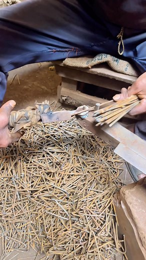 Watch how the hooks for the rice threshing machine are made #viral #reels #fyp | Masud Pervez