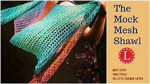 #LoomKnit the Mock Mesh Shawl Pattern Video. Super Easy. Great project for beginners. You'll need a 41-peg loom and 400 yards of medium weight (worsted weight) yarn. Thank you Anna Syrjälä, AKA The Little Bohemian Garden for the beautiful picture. | Loom a Hat