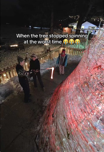 Awkward Moments at The World's Tallest Glass Tree