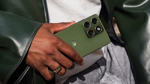 Motorola Edge 70 Launched With Snapdragon 7 Gen 4 SoC, Slim 5.99mm Profile