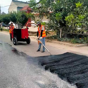 [Hot Item] Road Pavement Bitumen Spreadering Machine for Road Pothole Repair