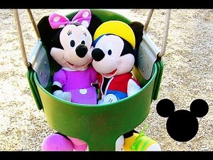 AllToyCollector Mickey & Minnie Mouse on the Playground