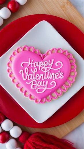 Valentine’s Day Heart Cookie Decorating