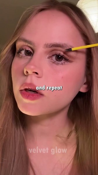 😳 How To Get Straight Brows WITHOUT Shaving Them