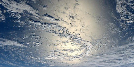 Flat Earther accidentally proves that the Earth is round in resurfaced clip