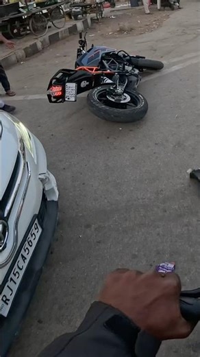 Ab batao kis ke galti he🤔#shortsfeed #crash #duke #mt15 #explore #youtubeshorts