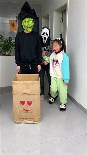 أين ذهب الطفل الصغير وشقيقته؟