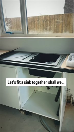 Fresh kitchen sink install today 💧 New kitchen, new start — all fitted, sealed, and ready to handle the dishes 😎 Worktop cut, pipework fitted, tap connected, and everything tested ✅ 📍 Newark-on-Trent & surrounding areas (20-mile radius) 👨‍🔧 Quality work with a friendly face #KitchenInstall #PlumberLife #NewarkPlumber #SatisfyingFix #HomeRenovation #PlumbingReel #localtradesman | O.B Plumbing Services LTD