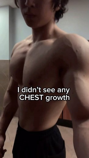 Bulking Advice & Meals | Weight Gain Secrets on Instagram: "I did this ⬇️ I didn’t start seeing any chest growth until I started doing this… Before we get into it, SAVE this video ‼️ 1. Train Chest Twice a Week I trained chest twice a week because it was my weakest muscle. 2. How to Avoid Plateau: I did different exercises on each chest day of the week. This made it so my muscles weren’t able to adapt, avoiding plateau. 3. Get Proper Rest I gave atleast two days for rest before hitting chest aga