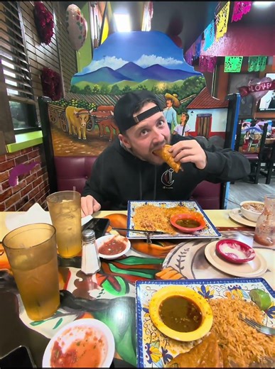 POV: It's Saturday So Obviously We're Eating Mexican #WeekendRoutine #MexicanFoodTradition