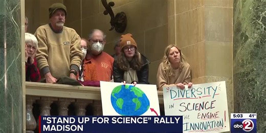 “Stand up for Science” rally held at Wisconsin State Capitol