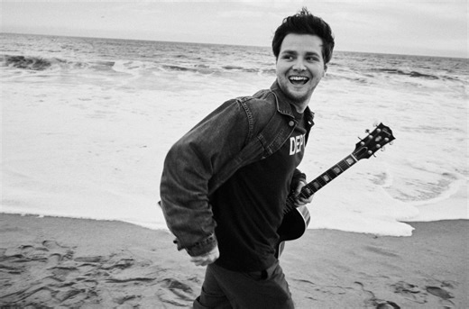 Alex Warren Signs With Atlantic Records: Exclusive