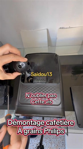 Démontage et réparation cafetière à broyeur Philips #machine #cafetiere #reparation #Philips #astuces #café @à la une | Saidou Mai