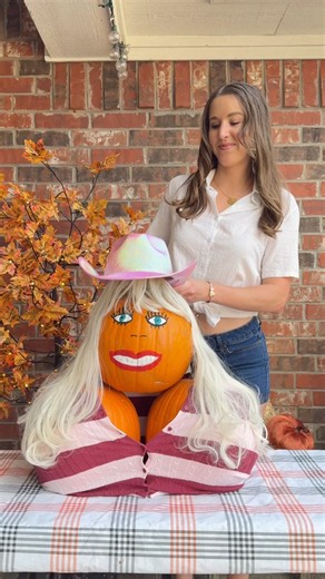 I made a Dolly Parton pumpkin!🎃🤠
