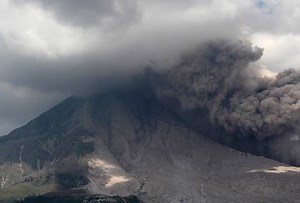 Indonesia volcano eruption kills three: official