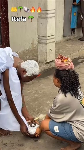 ITEFA- Ifa initiation is a very big ceremony which takes 3 days. All babalawo of the city where the Itefa will take place will be present to initiate a person. Some babalawo from far and near cities will also come for the Ifa initiation. They will all join hand with the Oluwo (the babalawo who happens to be the God father of that client) to initiate the person.The first day activities of Ifa initiation ceremony will be done in the Ifa groove (Igbo Ifa). Other two days activities will be done at 