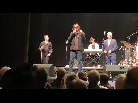 Aaron Mccune- Sing Me Back Home