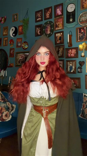 Classic Style Inspiration from a Kurdish Girl