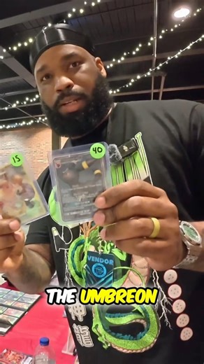Kevin picks up an Umbreon and Flareon! #pokemonchannel #pokemon #pokemoncards #pokemonvendorpov