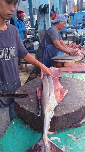 Mastering Tuna Cutting Techniques