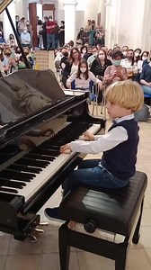 5-years-old Alberto Cartuccia Cingolani opening the 10th International Musical Competition "Città di Penne", playing Mozart | Pianoforte