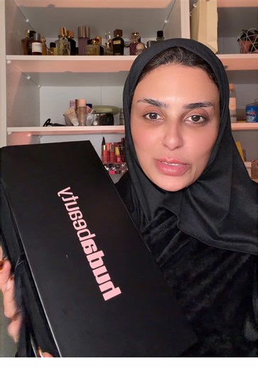 Experience Huda Beauty's Easy Bake Powder Firsthand