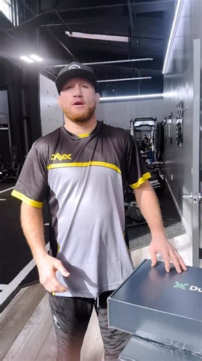 Justin Gaethje 🇺🇸 | Unboxed the 🔥 from @duelbitsofficial today. If you’re grabbing yours, use code GAETHJE20 for 20% off Duelbits.shop | Instagram