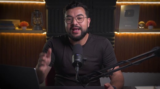 دليل شامل حول بناء وكيل ذكاء اصطناعي (AI Agent) قوي بذاكرة حية دون الحاجة إلى مكتبات معقدة أو طبقات برمجية إضافية مثل LangChain أو قواعد بيانات متجهة خارجية مثل Pinecone. في هذا النظام، نشرح كيفية تصميم معمارية RAG محلي (Local RAG) ذكية تعتمد بالكامل على التحديثات المدمجة في OpenAI Vector Stores، مما يقضي نهائياً على مشكلة الغباء المؤقت في بوتات خدمة العملاء، ويضمن تقديم إجابات دقيقة تستند إلى أحدث بيانات مشاريعك.يتناول هذا الشرح التقني كيفية استخدام سكربت Watchdog بلغة Python لمراقبة المجلدات ا